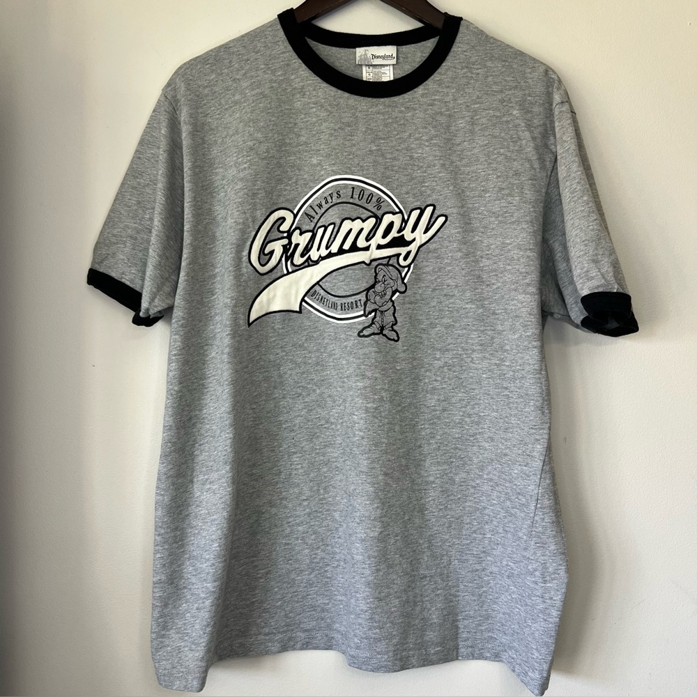 Disneyland Resorts Grey Ringer T-Shirt 100% Grumpy Tee Size Large Snow White